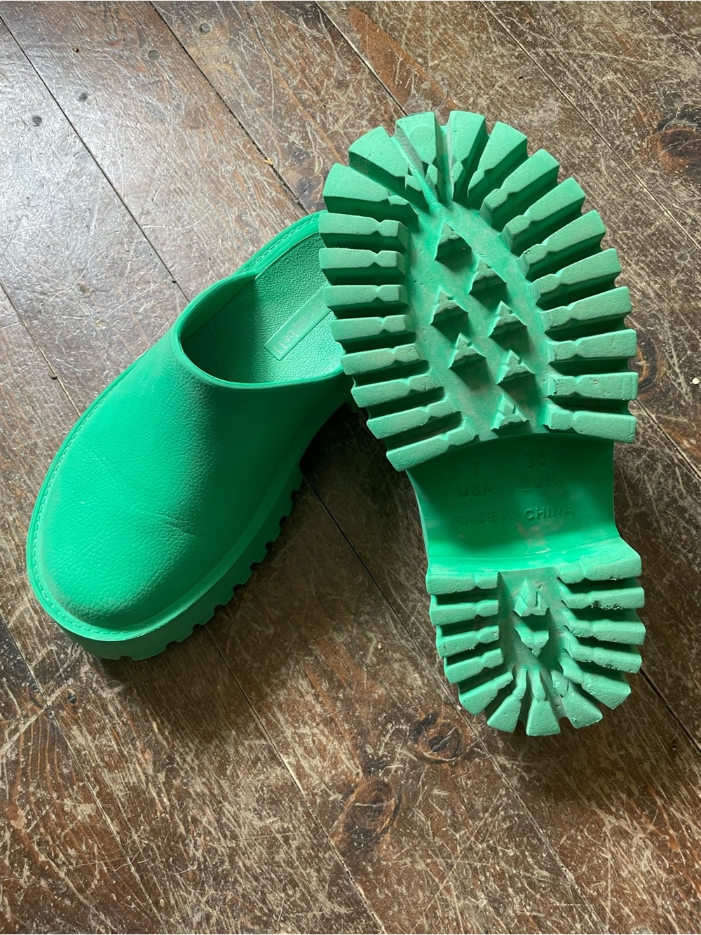 Jeffrey Campbell Kelly green platform mules size 38 - runs snug - Picture 3 of 3